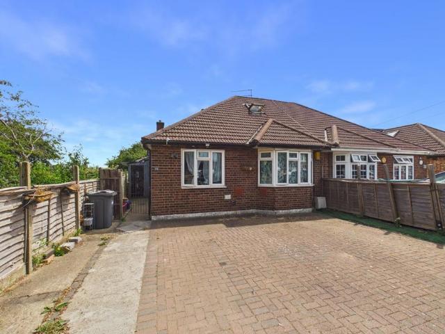 Bungalow for sale in London Borough of Hounslow, Greater London