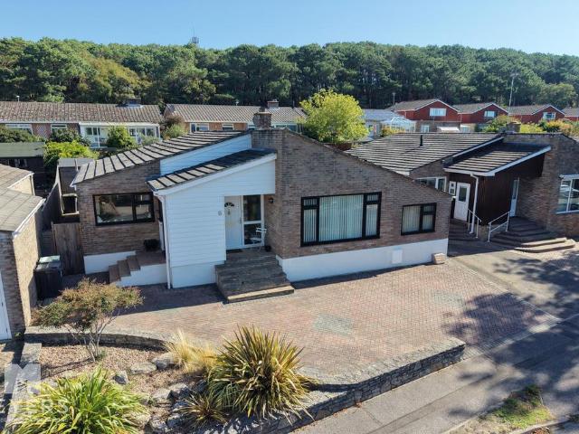 Bungalow for sale in Fairmile, Christchurch