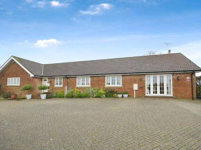 House for sale in Clowne, Elmton