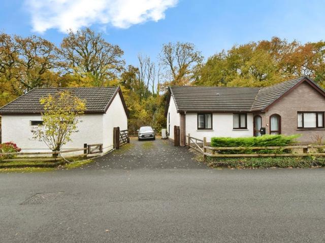 Bungalow for sale in Tycroes, Wales