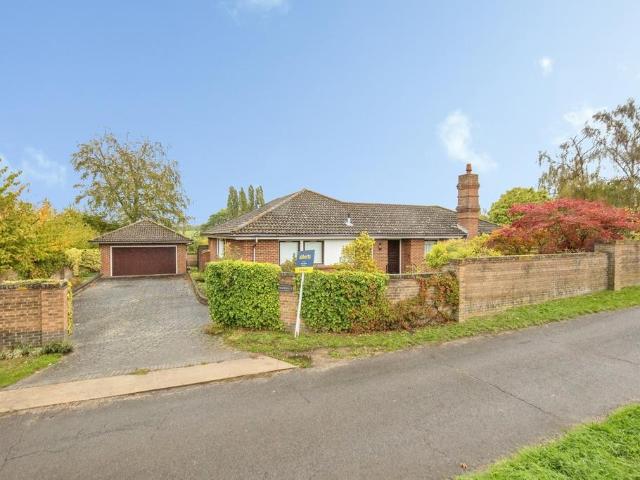 Bungalow for sale in Little Wenham, Babergh