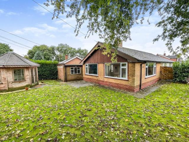 Bungalow for sale in Great Boughton, Boughton