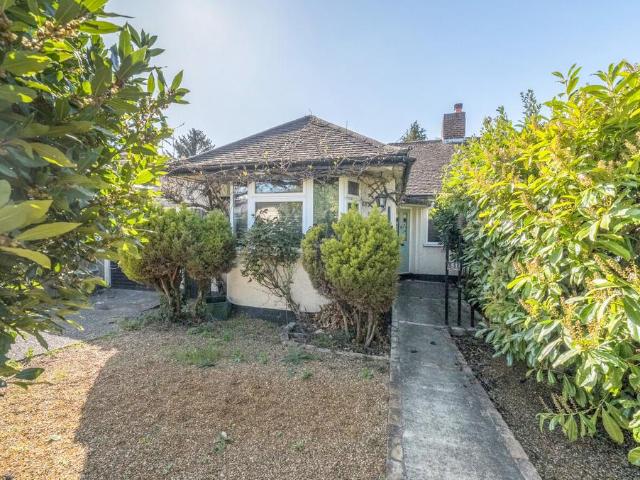 Bungalow for sale in Crofton, Greater London