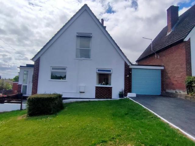 Bungalow for sale in Coedpoeth, Wales