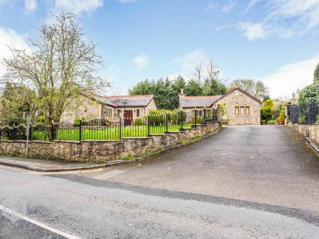 Bungalow for sale in Moses Gate, Lee Bank