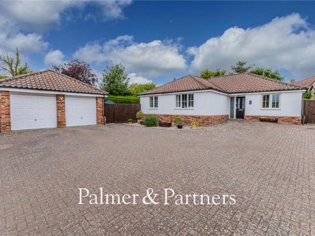 Bungalow for sale in Bedingfield, Suffolk