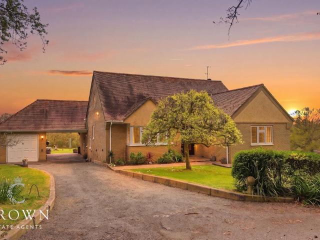 Bungalow for sale in South Hanningfield, Chelmsford