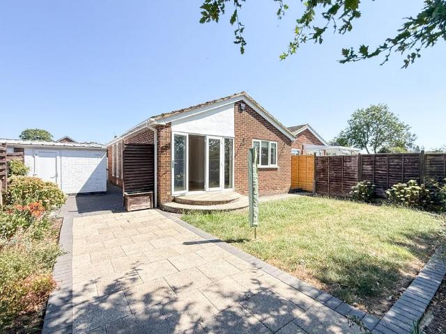 Bungalow for sale in Horsebridge, Cross In Hand