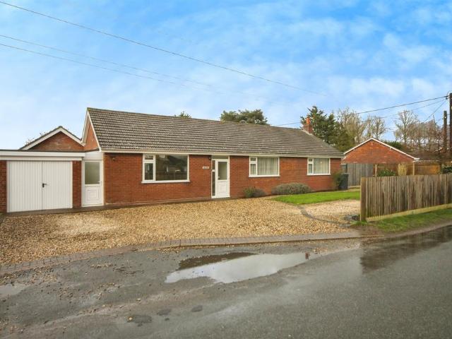 Bungalow for sale in Bedingfield, Suffolk