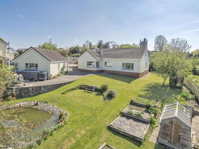 Bungalow for sale in Watergate, Devon