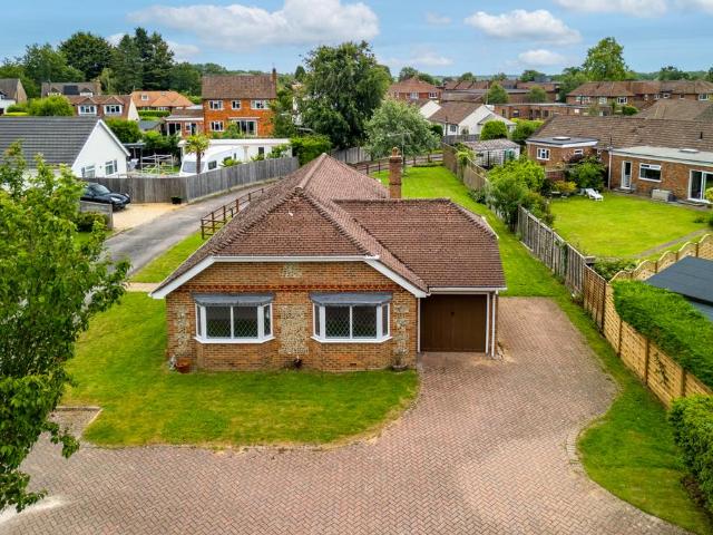 Bungalow for sale in Buckinghamshire