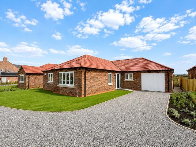 Bungalow for sale in South Otterington