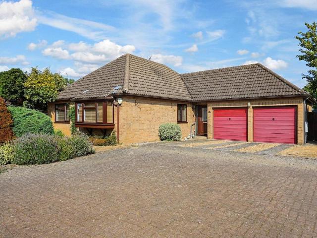 Bungalow for sale in Arrington, Cambridgeshire