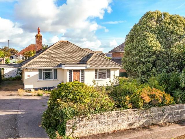 Bungalow for sale in Old Milton, New Forest