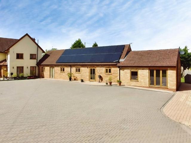 Bungalow for sale in Barton, Leicestershire