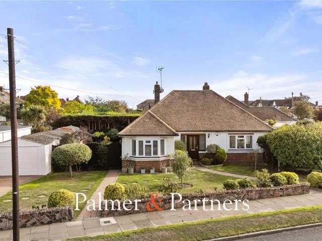 Bungalow for sale in Clacton-on-Sea, Tendring