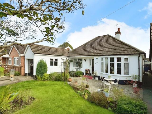 Bungalow for sale in Attenborough, East Midlands