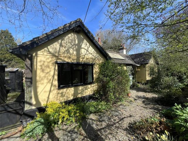 Bungalow for sale in Bedingfield, Suffolk