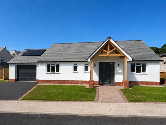 Bungalow for sale in Brandis Corner, Devon