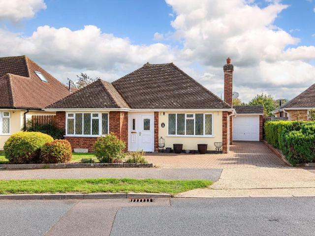 Bungalow for sale in New Mill, Dacorum