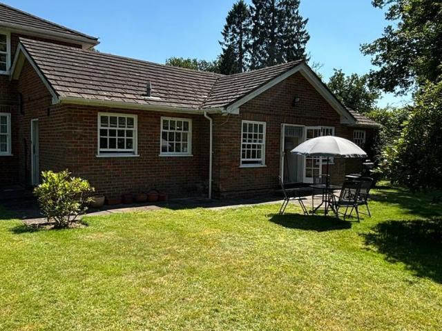 Bungalow for sale in Farnham Common, Buckinghamshire