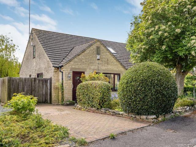 Bungalow for sale in Fossebridge, Gloucestershire