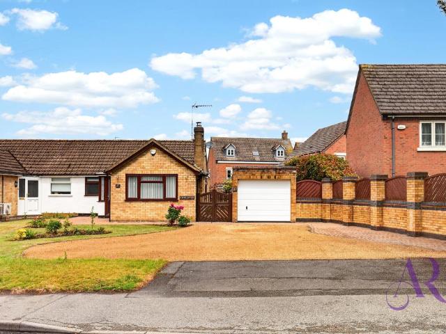 Bungalow for sale in Moulton
