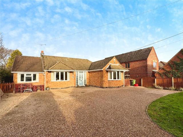 Bungalow for sale in New Bilton, Warwickshire