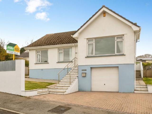 Bungalow for sale in Lanner, Cornwall