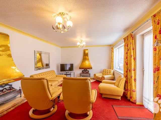 Bungalow for sale in Bowers Gifford, Essex