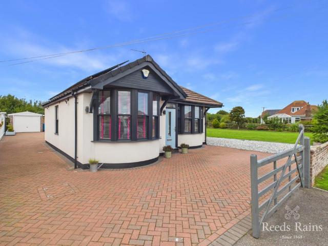 Bungalow for sale in Flamborough