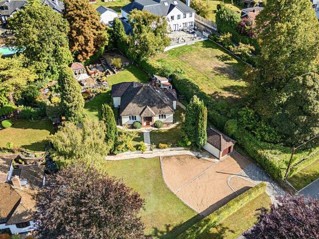 Bungalow for sale in The Butts, Kent