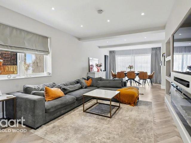 Bungalow for sale in Harold Hill, Greater London