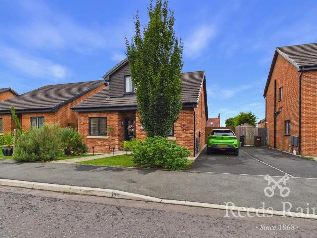 Bungalow for sale in Moss Side, Firbank