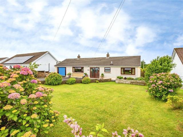Bungalow for sale in New Inn, Wales