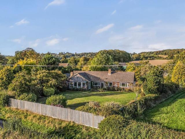 Bungalow for sale in Charing, Ashford