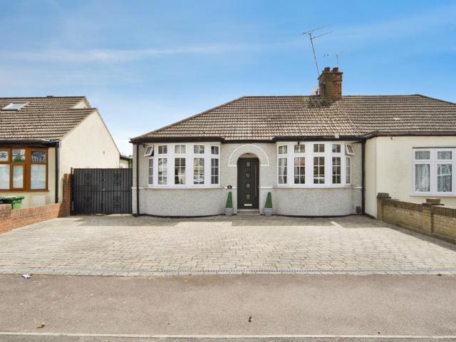 Bungalow for sale in Greater London