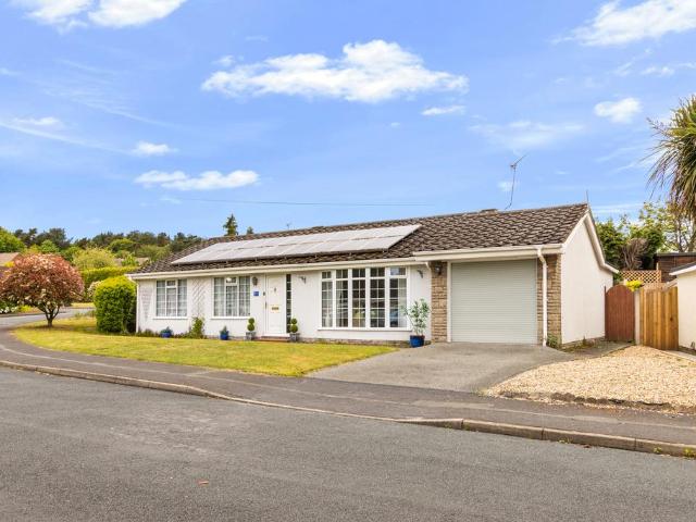 Bungalow for sale in Broughton, North Lincolnshire