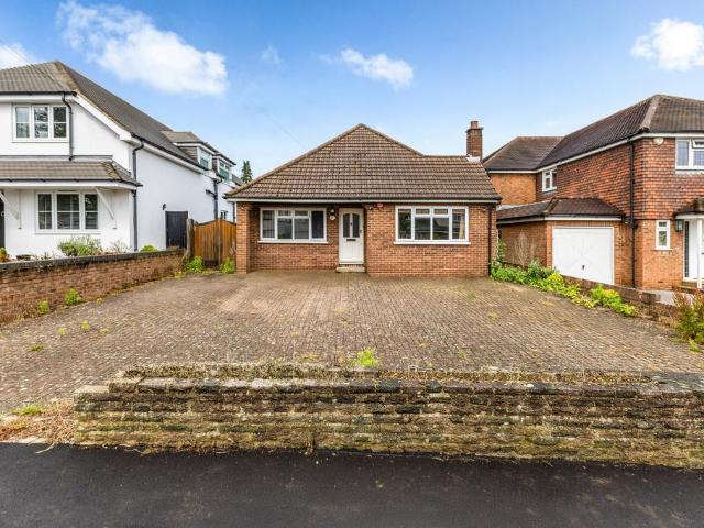 Bungalow for sale in St Albans, Five Acres