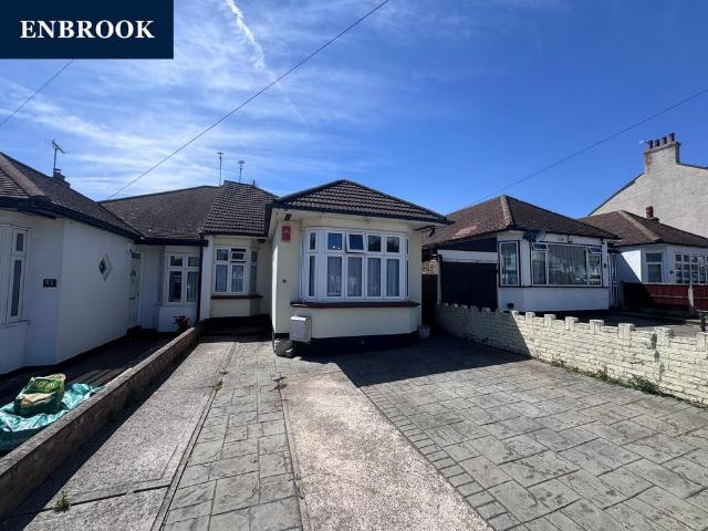 Bungalow for sale in Alton Barnes, Essex