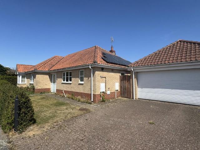 Bungalow for sale in Maidensgrave, Eastbridge