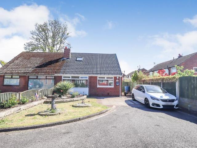 Bungalow for sale in Greystone Heath, Warrington