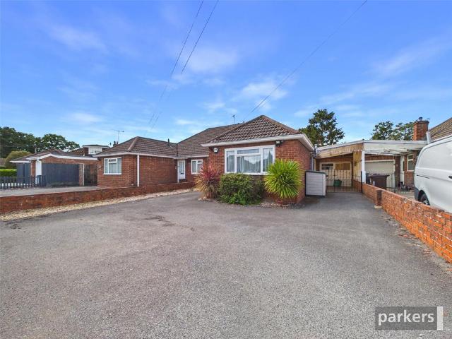 Bungalow for sale in Woodley