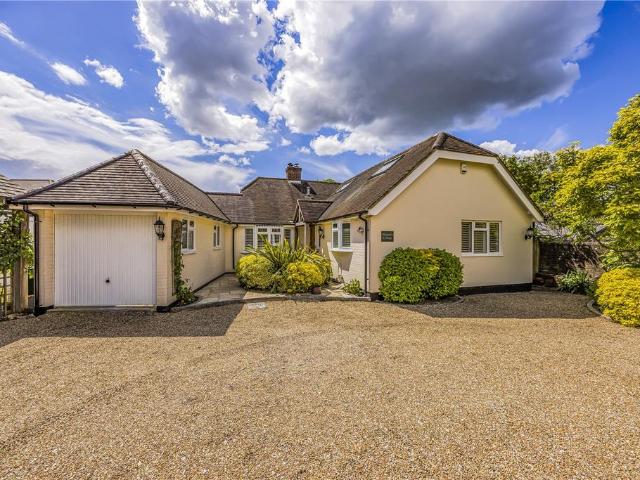 House for sale in Littlecote, West Sussex