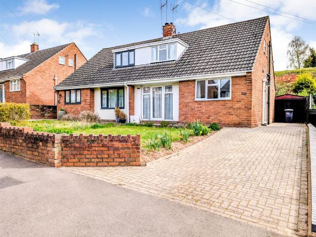 Bungalow for sale in Hoobrook, Rushock