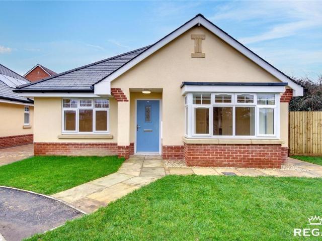 Bungalow for sale in Walworth Business Park, Barton Stacey