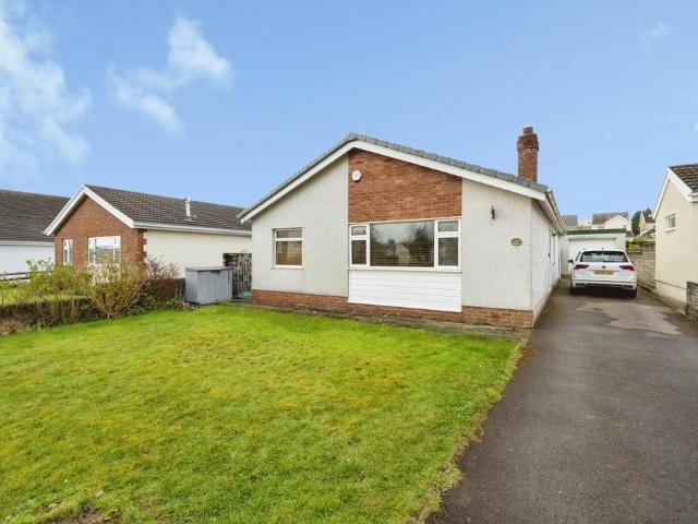 Bungalow for sale in Gorseinon, Wales