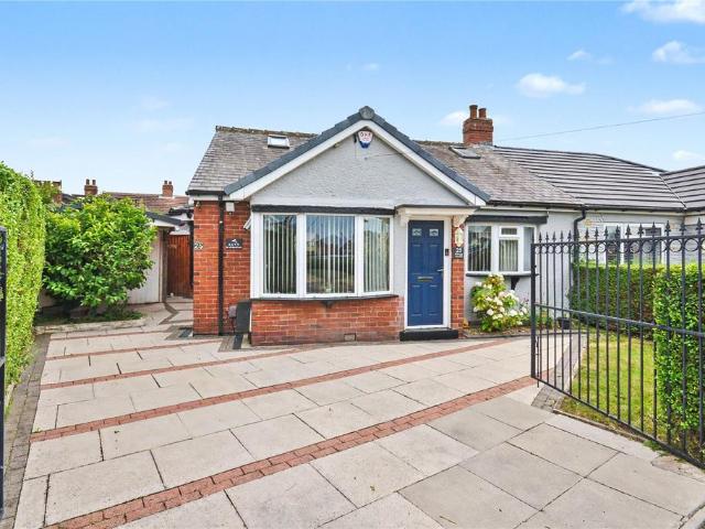 Bungalow for sale in West Yorkshire