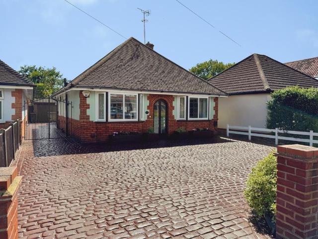 Bungalow for sale in Woodley