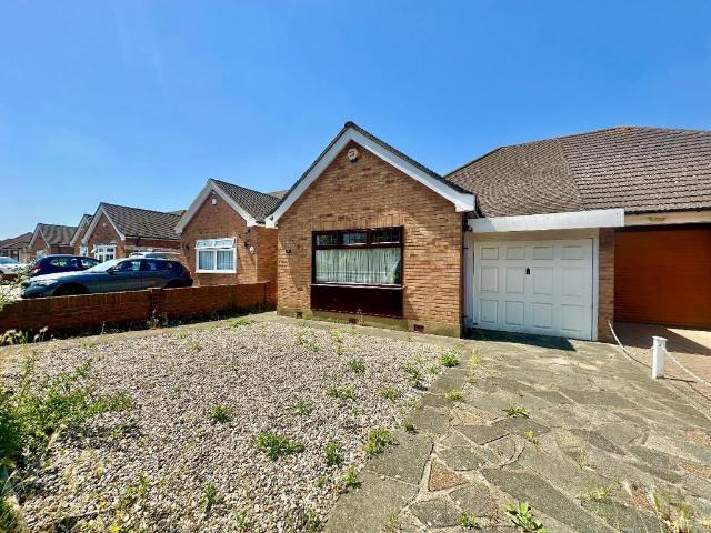 Bungalow for sale in Harold Wood, Greater London